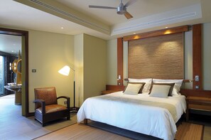 Minibar, in-room safe, desk, free WiFi