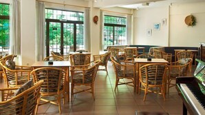 Lobby lounge - The Pendeli Hotel (Platres)