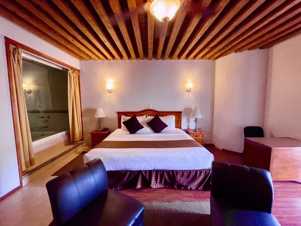 Luxury Room, 1 King Bed, City View