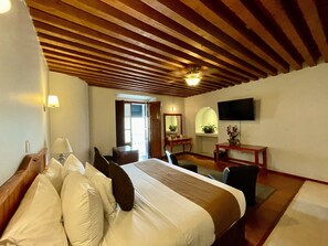 Luxury Room, 1 King Bed, City View | Premium bedding, desk, laptop workspace, blackout drapes