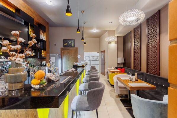 Bar (on property) - Hotel Tarnovia (Tarnow)