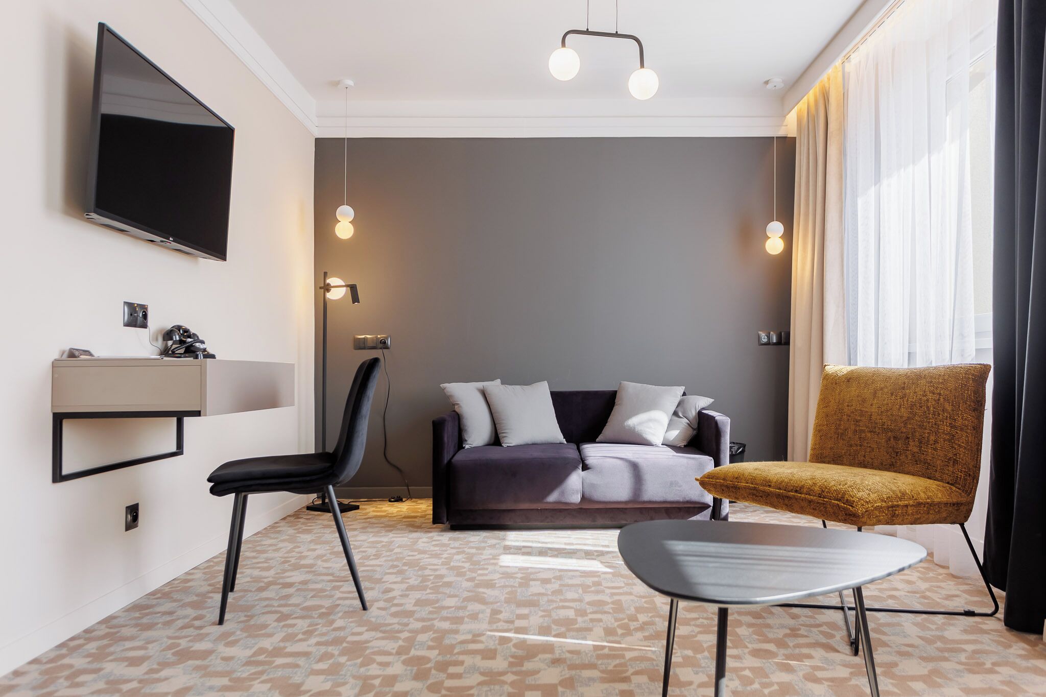 executive suite | 1 bedroom, desk, laptop workspace, blackout curtains