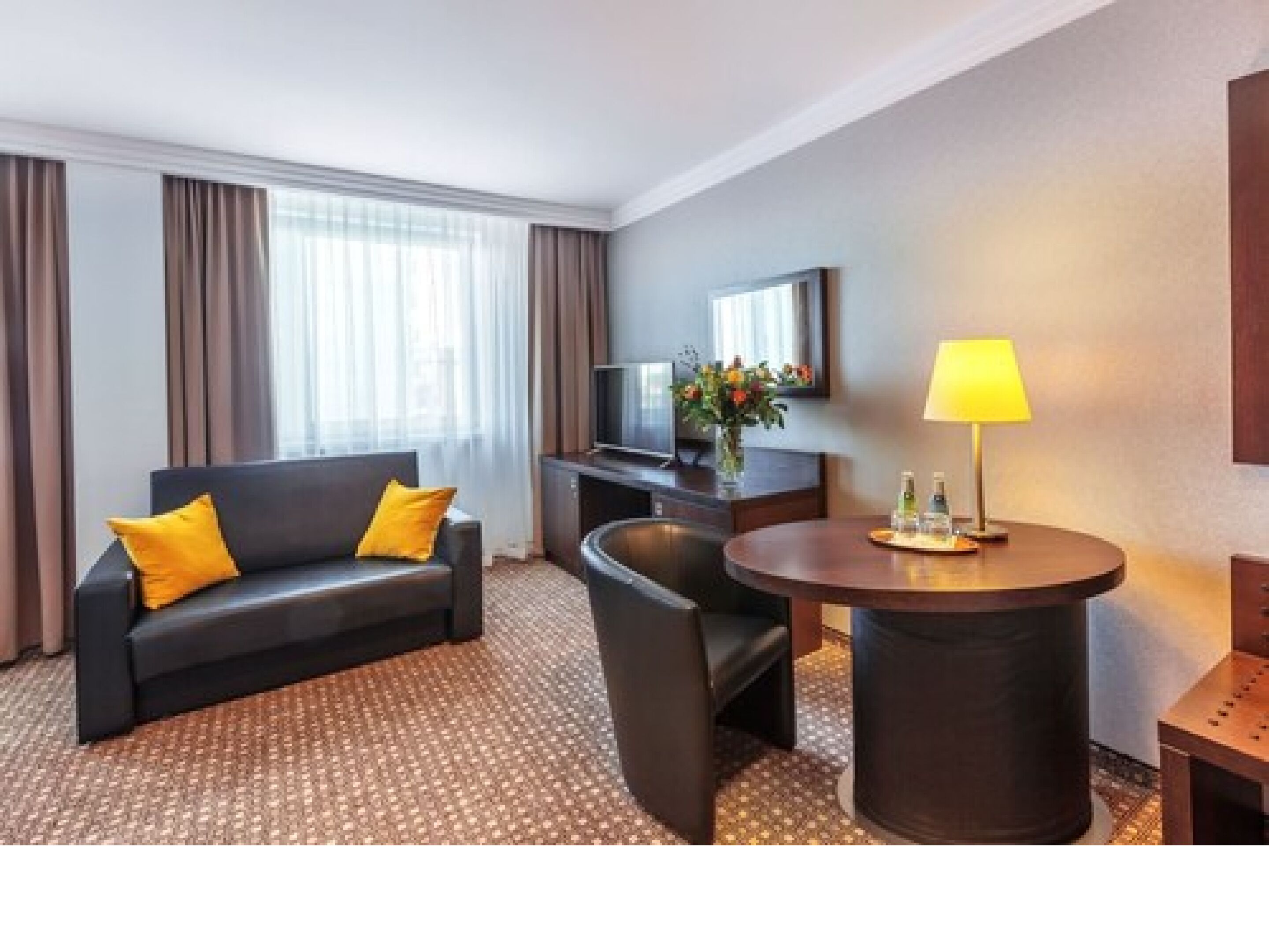 superior single room | 1 bedroom, desk, laptop workspace, blackout curtains