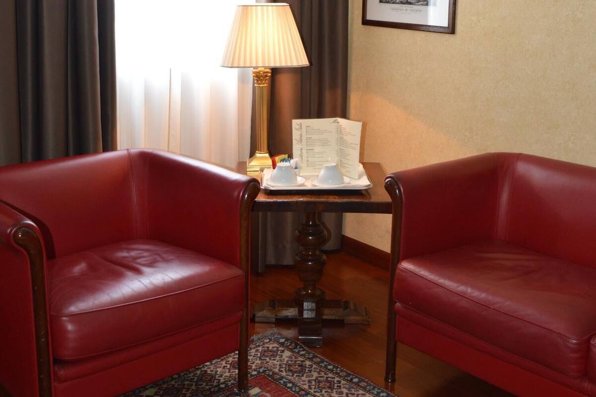 junior suite | living room | tv