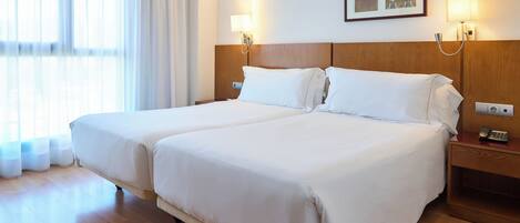 Minibar, in-room safe, soundproofing, free WiFi