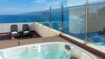 Vue sur la plage/lâocĂ©an