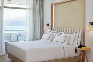 Premium bedding, down duvets, minibar, in-room safe - Meliá Costa Atlantis Tenerife (Puerto de la Cruz)