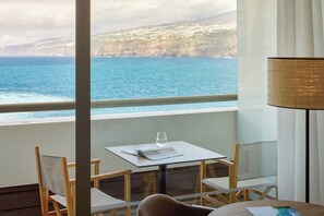 Premium bedding, down comforters, minibar, in-room safe - Meliá Costa Atlantis Tenerife (Puerto de la Cruz)