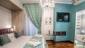Kamar Ekonomi | Brankas, meja kerja, kedap suara, dan Wi-Fi gratis