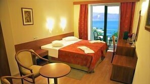 Room - Hotel Kiani Akti (Aigialeia)