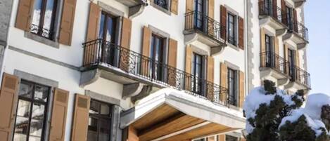 Entrada al alojamiento