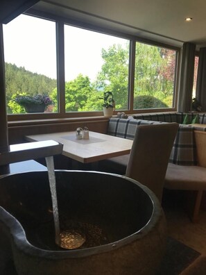 Daily buffet breakfast for a fee - Pension - B&B Elisabeth Radstadt (Radstadt)