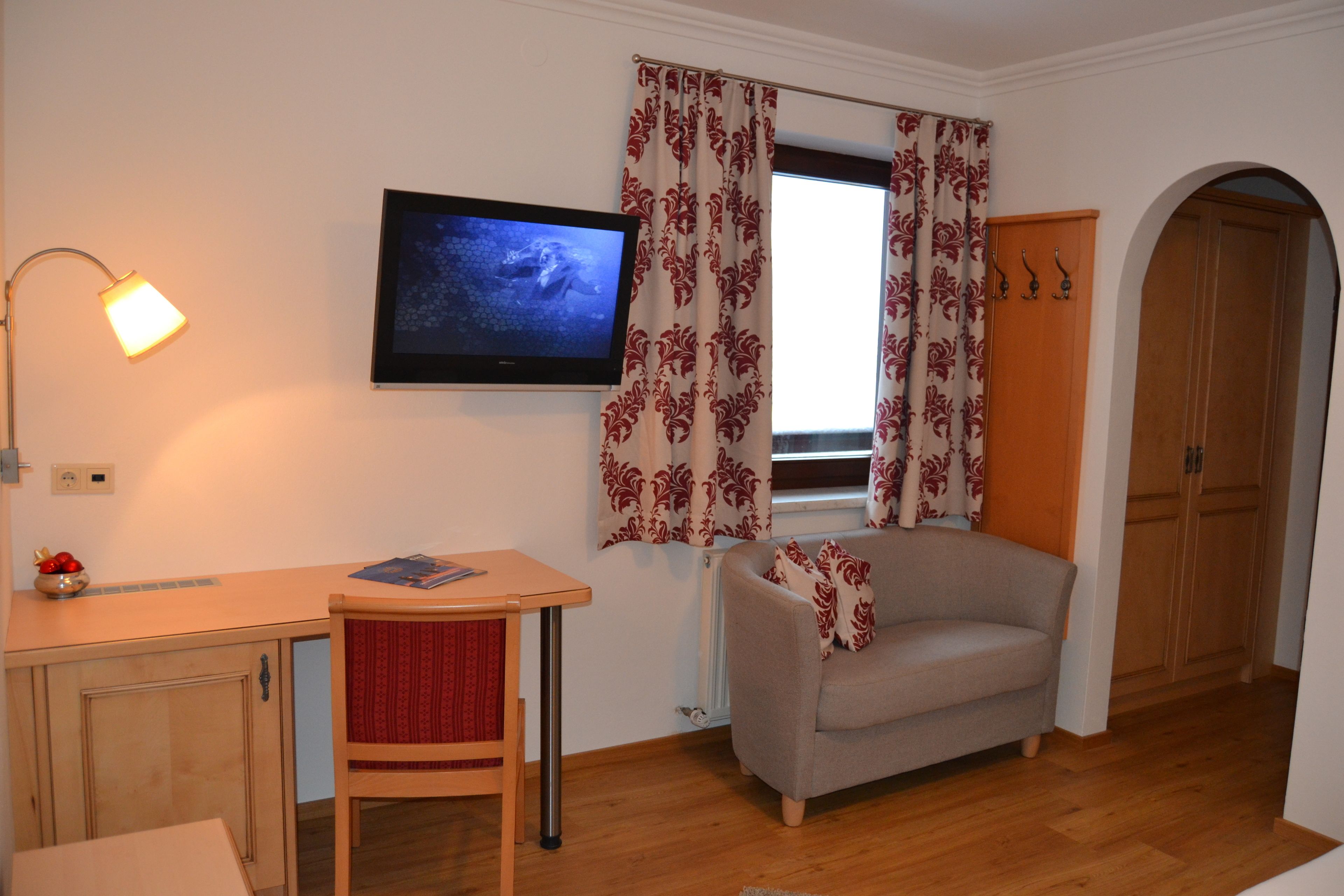 standard double room | 1 bedroom, premium bedding, in-room safe, blackout curtains