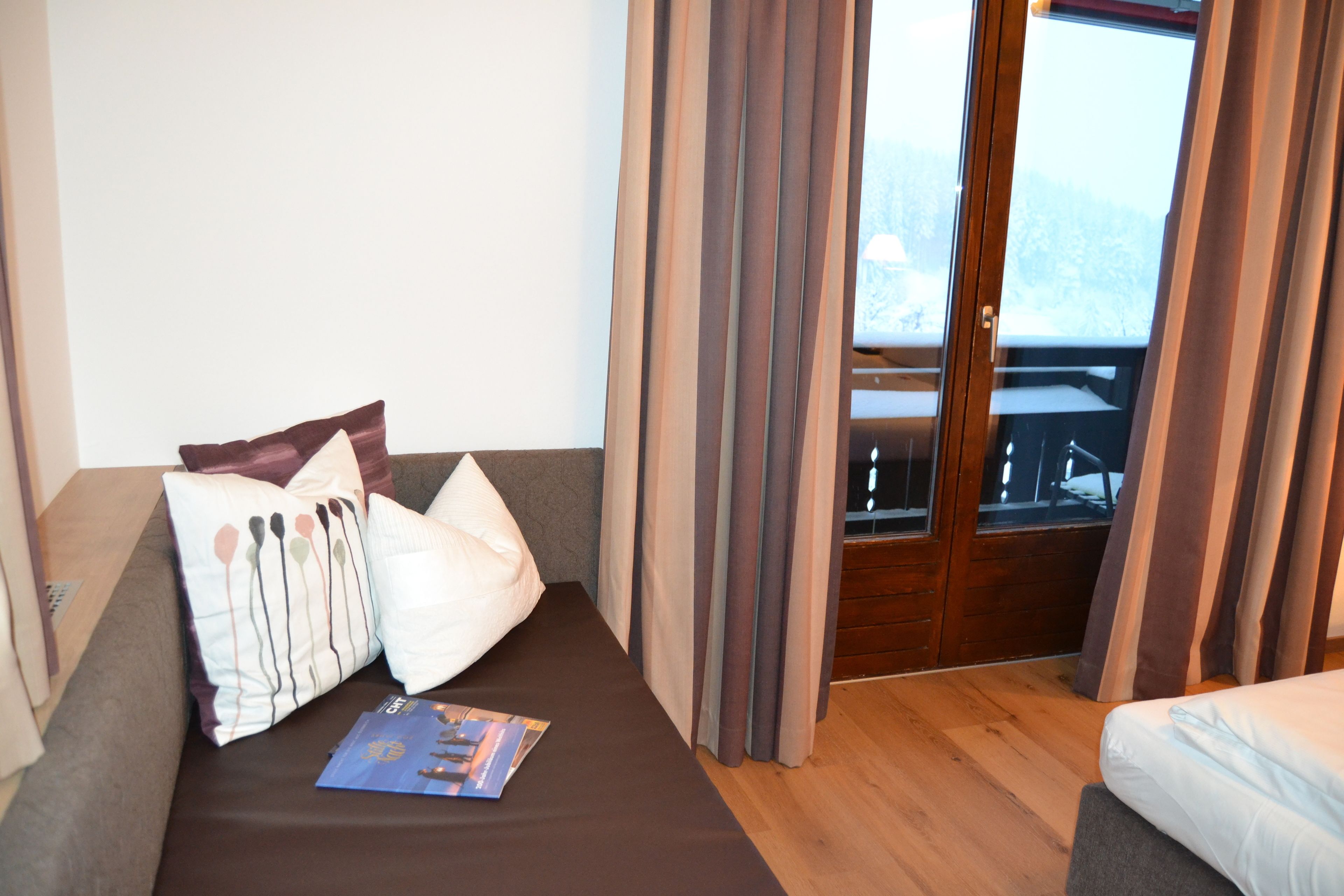 family room, 2 bedrooms | balcony view