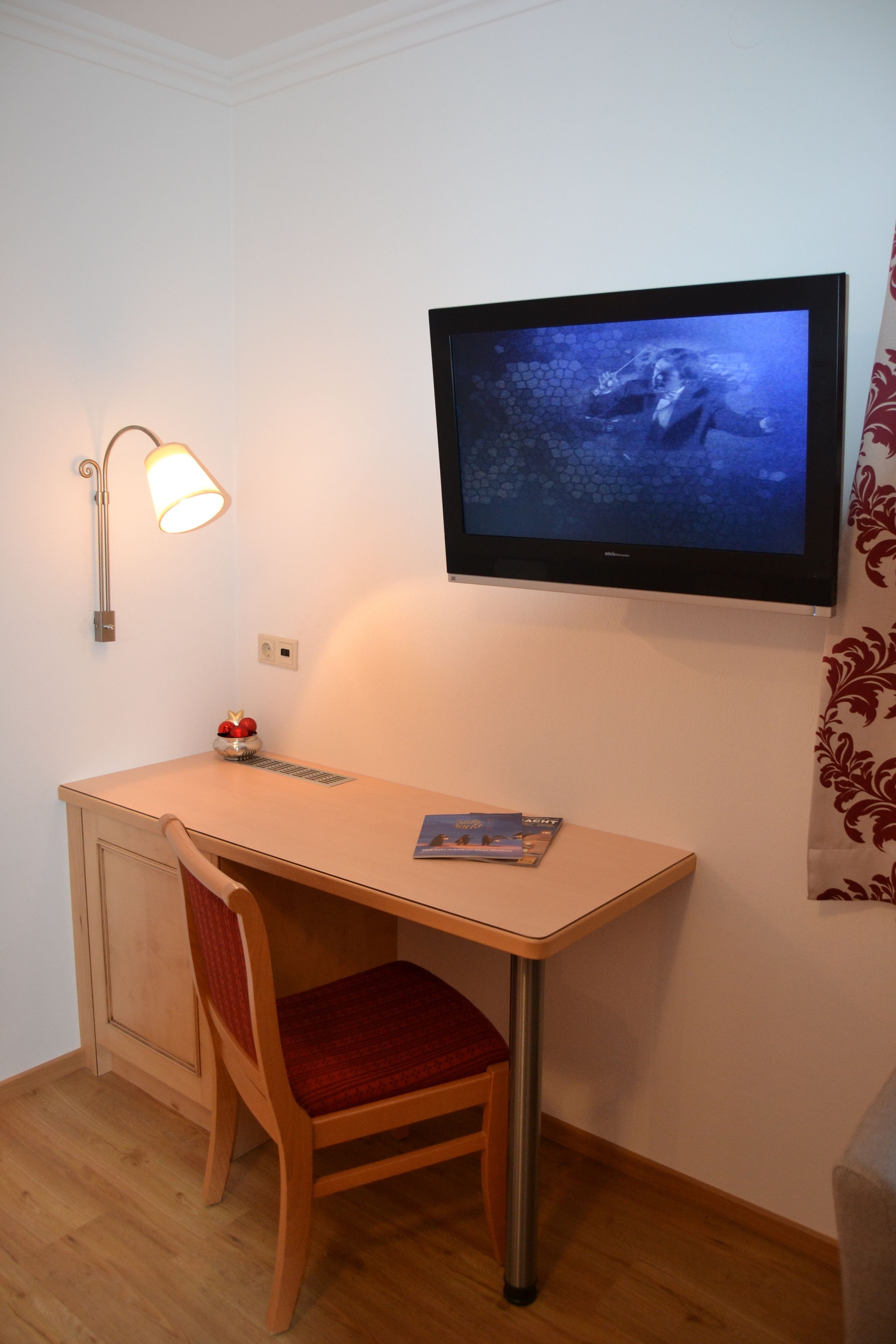 standard double room | 1 bedroom, premium bedding, in-room safe, blackout curtains