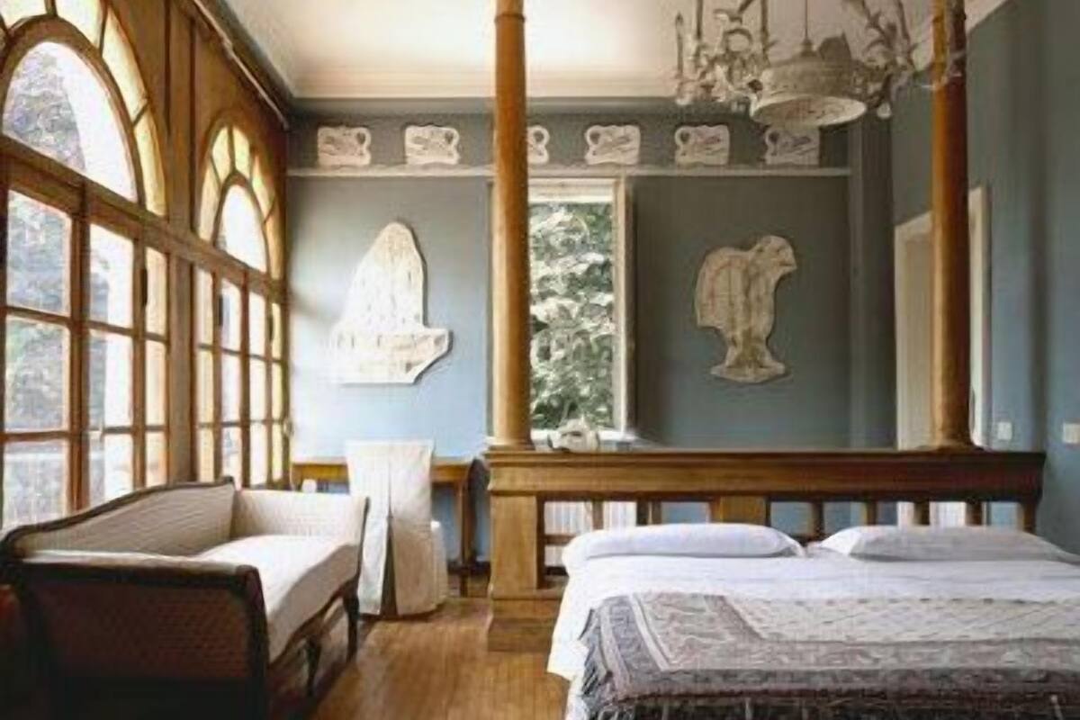 standard room | premium bedding, select comfort beds, individually decorated, desk