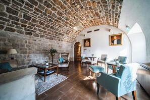 Interior detail - Hotel Kazbek (Dubrovnik)