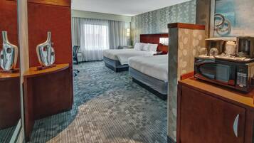 1 bedroom, hypo-allergenic bedding, desk, blackout drapes