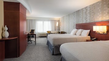 Ropa de cama de alta calidad y colchones con acolchado adicional