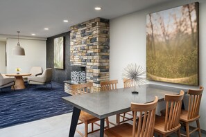 Lobby-Lounge