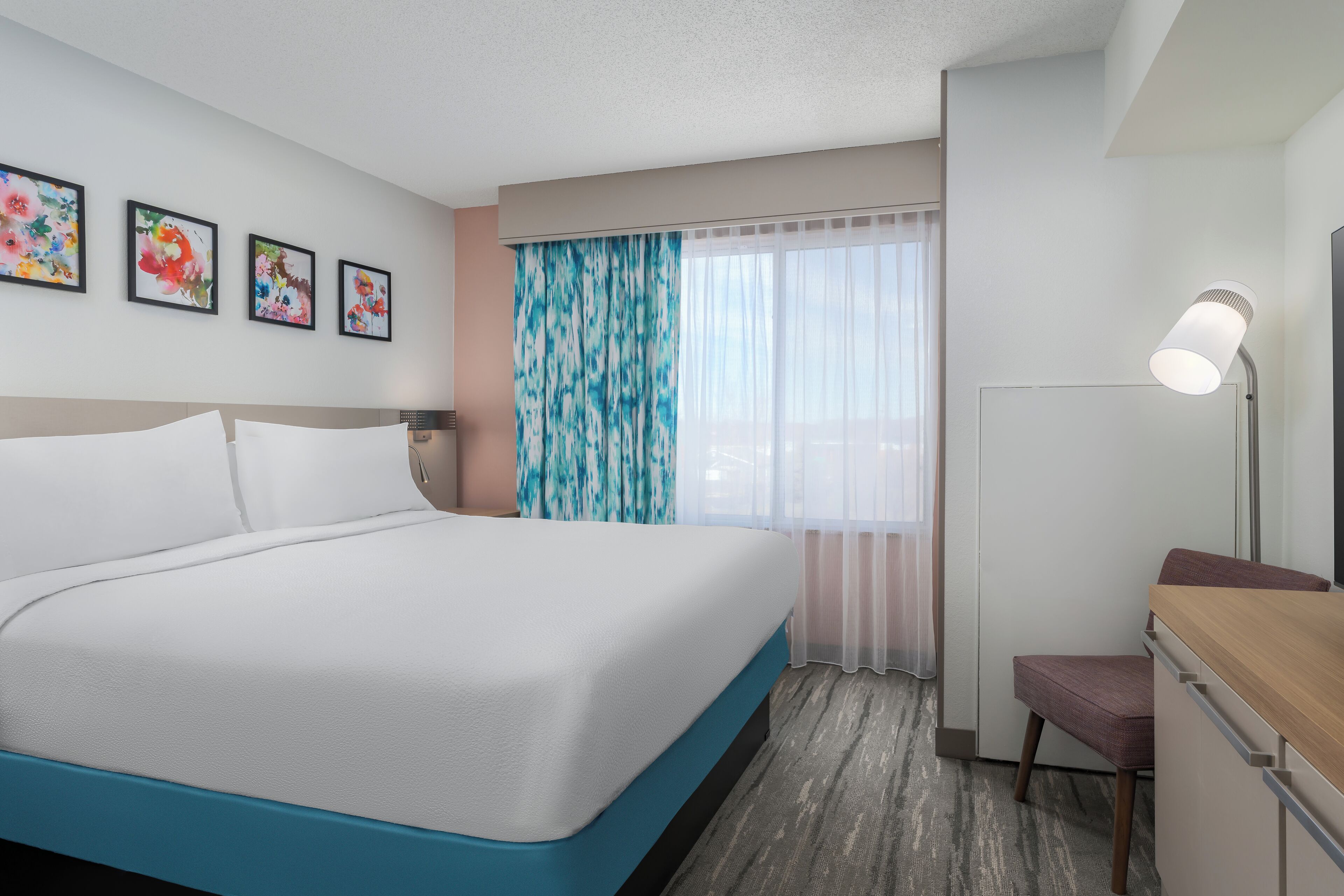 junior suite, 1 king bed | egyptian cotton sheets, hypo-allergenic bedding, individually decorated