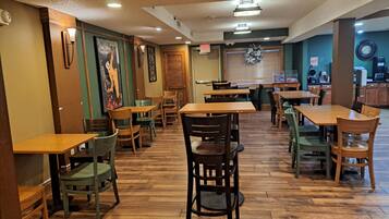 Gratis komplett frukost varje dag