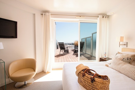 Double or Twin Room, Terrace, Sea View | Premium bedding, minibar, in-room safe, desk