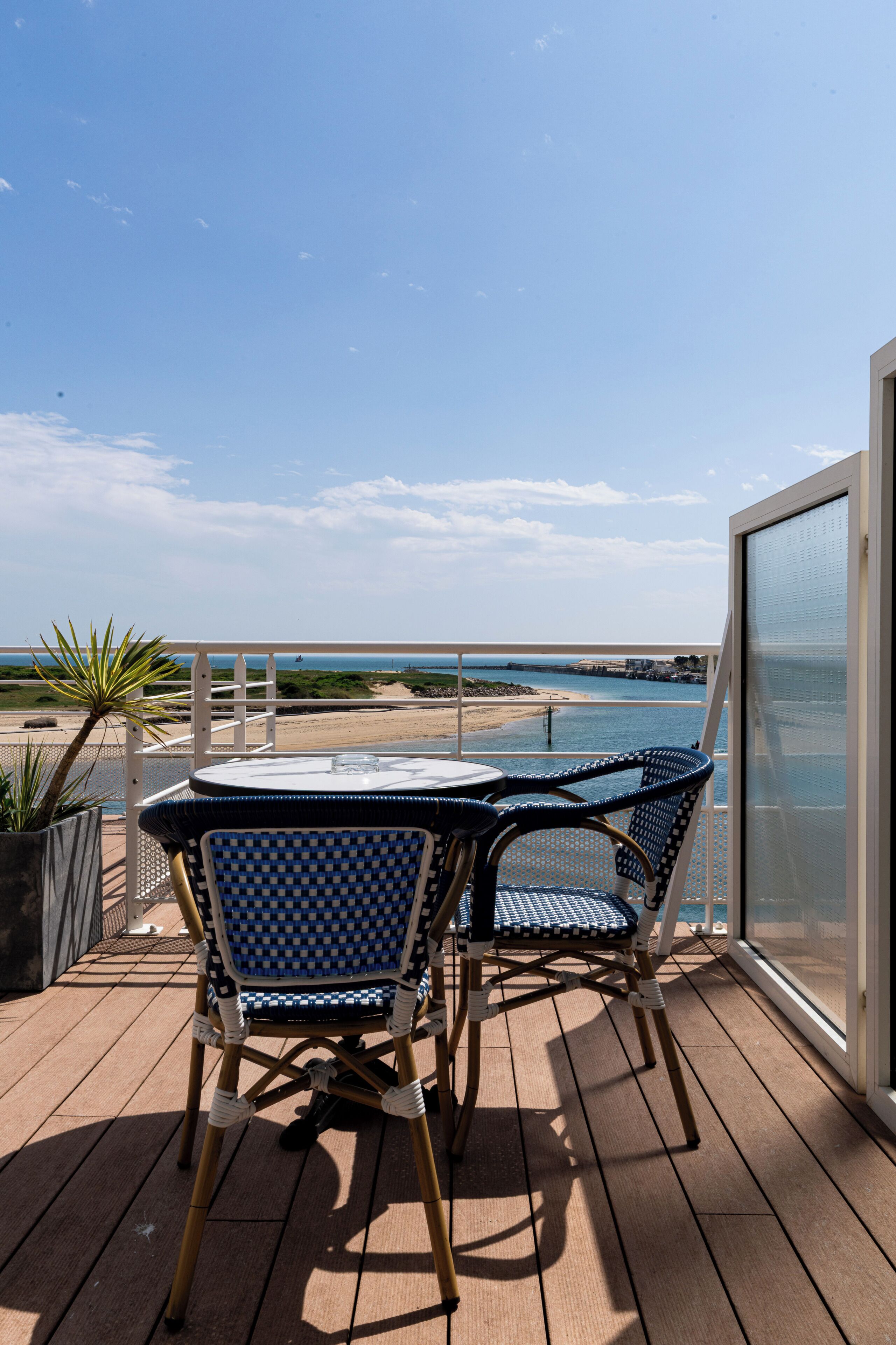 Superior Triple Room, Balcony, Sea View | Premium bedding, minibar, in-room safe, desk