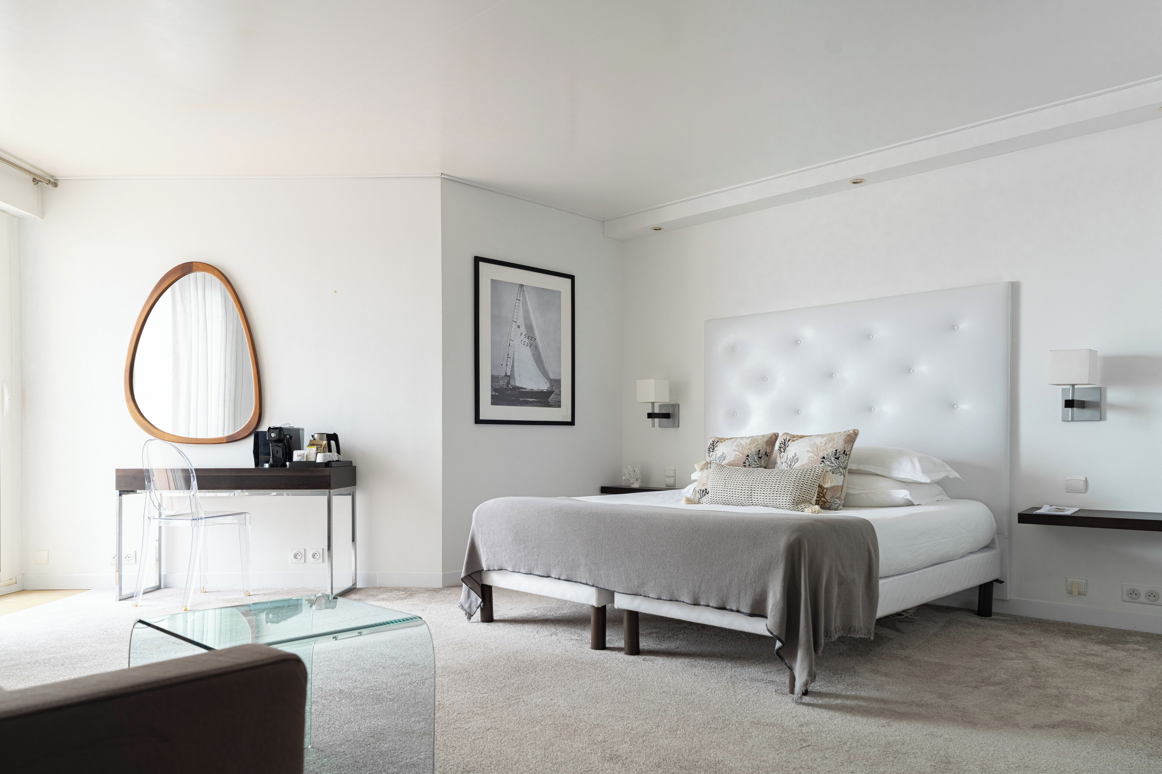 高級三人房, 陽台, 海景 | 高級寢具、迷你吧、客房內保險箱、書桌