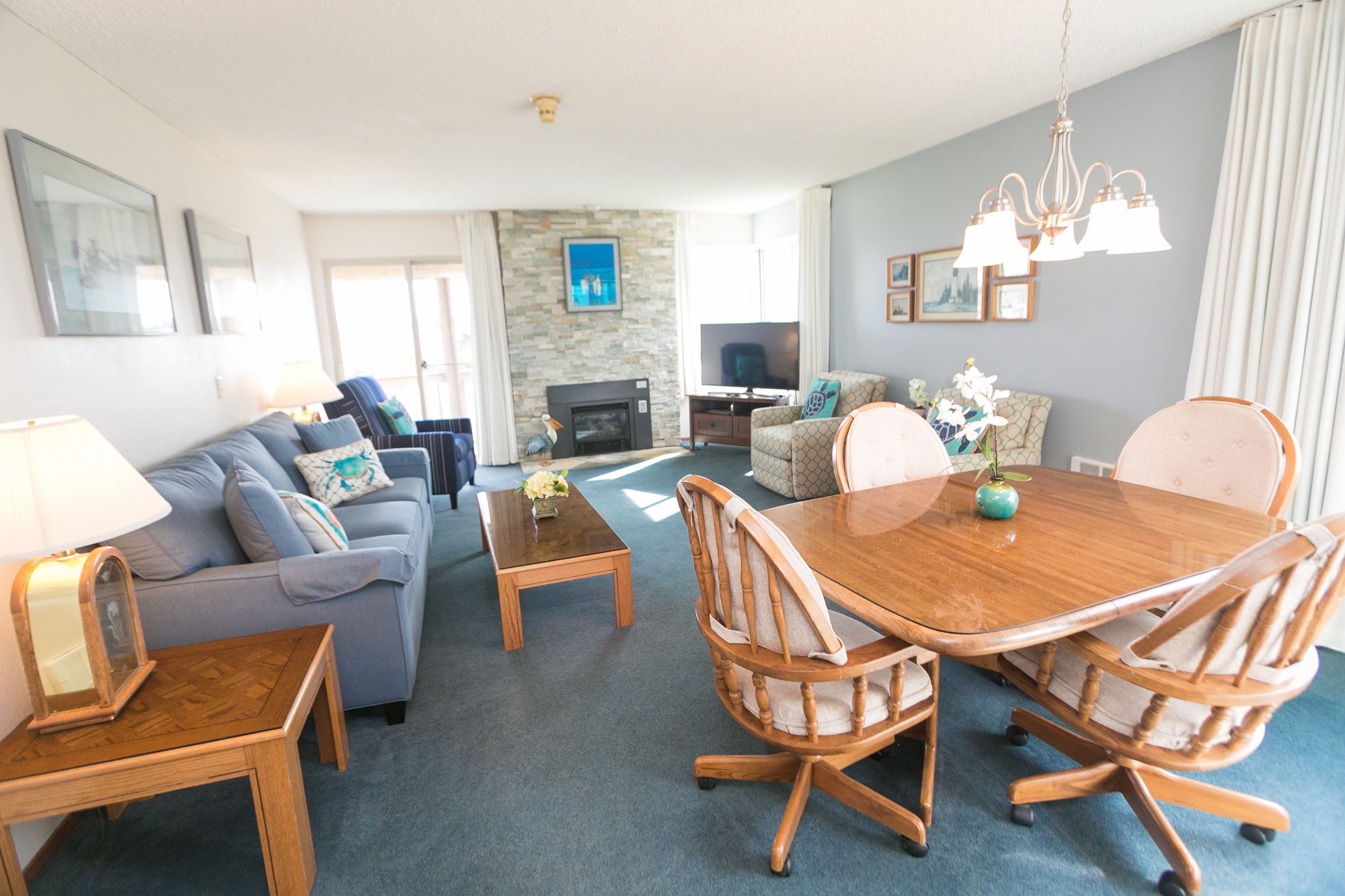 Suite, 2 kamar tidur | Didekorasi berbeda-beda dan dilengkapi dengan perabotan berbeda-beda