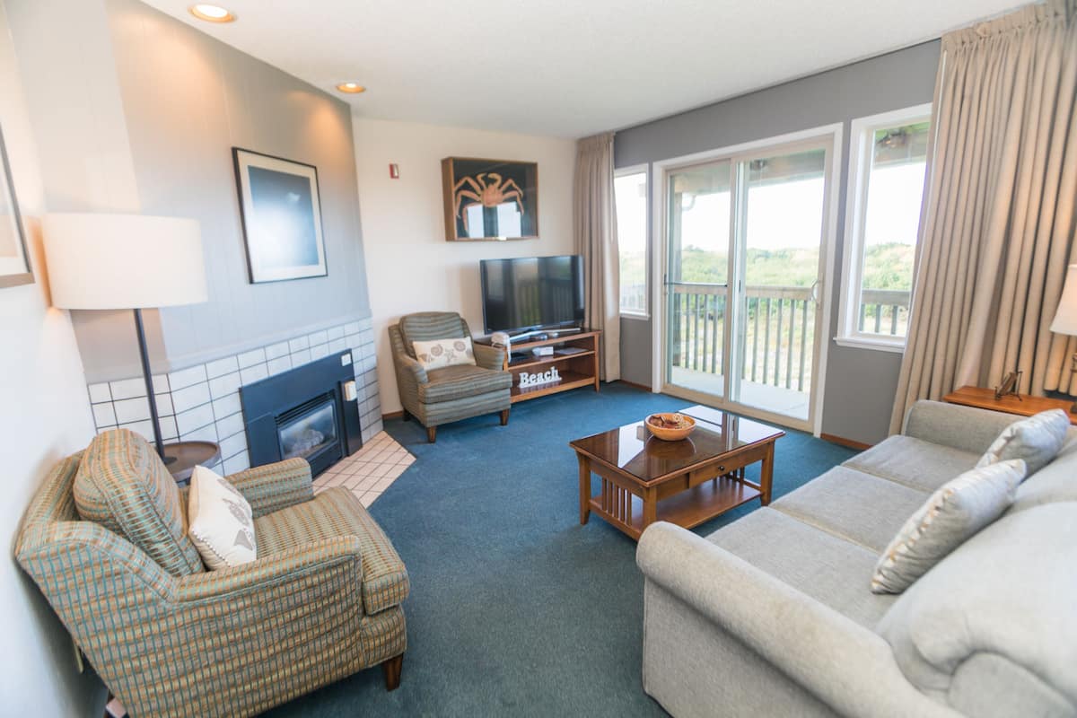 Suite, Two Bedroom, 3rd Floor, Ocean View (No Pets) | Living area | 32-inch LCD TV with cable channels, TV, DVD player