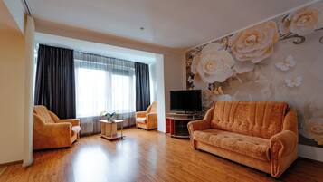 Comfort-Doppelzimmer | Minibar, Zimmersafe, schallisolierte Zimmer, BĂŒgeleisen/BĂŒgelbrett