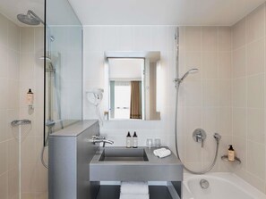 Suite, 1 King Bed with Sofa bed, Terrace - Mercure Amiens Cathedrale (Amiens)