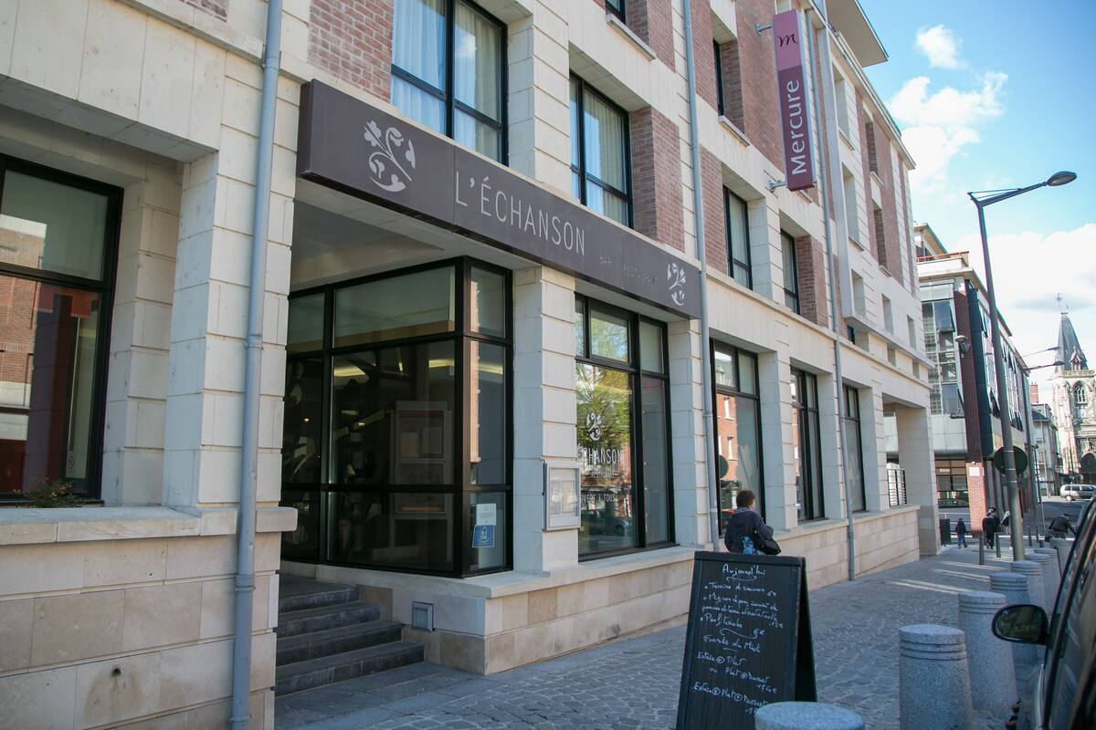 lunch and dinner served, french cuisine