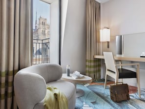 Privilege, Quarto, 1 cama de casal | Roupas de cama premium, frigobar, cofres nos quartos, escrivaninha