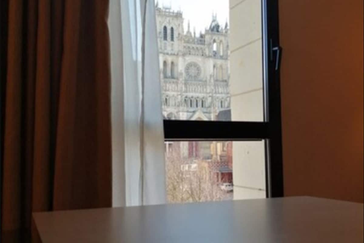 privilege, room, 1 double bed | premium bedding, minibar, in-room safe, desk