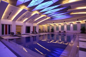 Una piscina techada