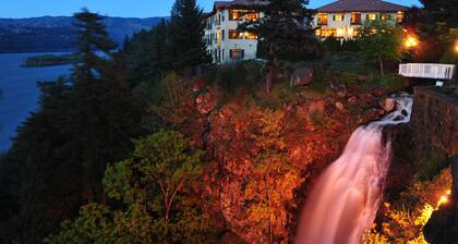 Columbia Cliff Villas Hotel