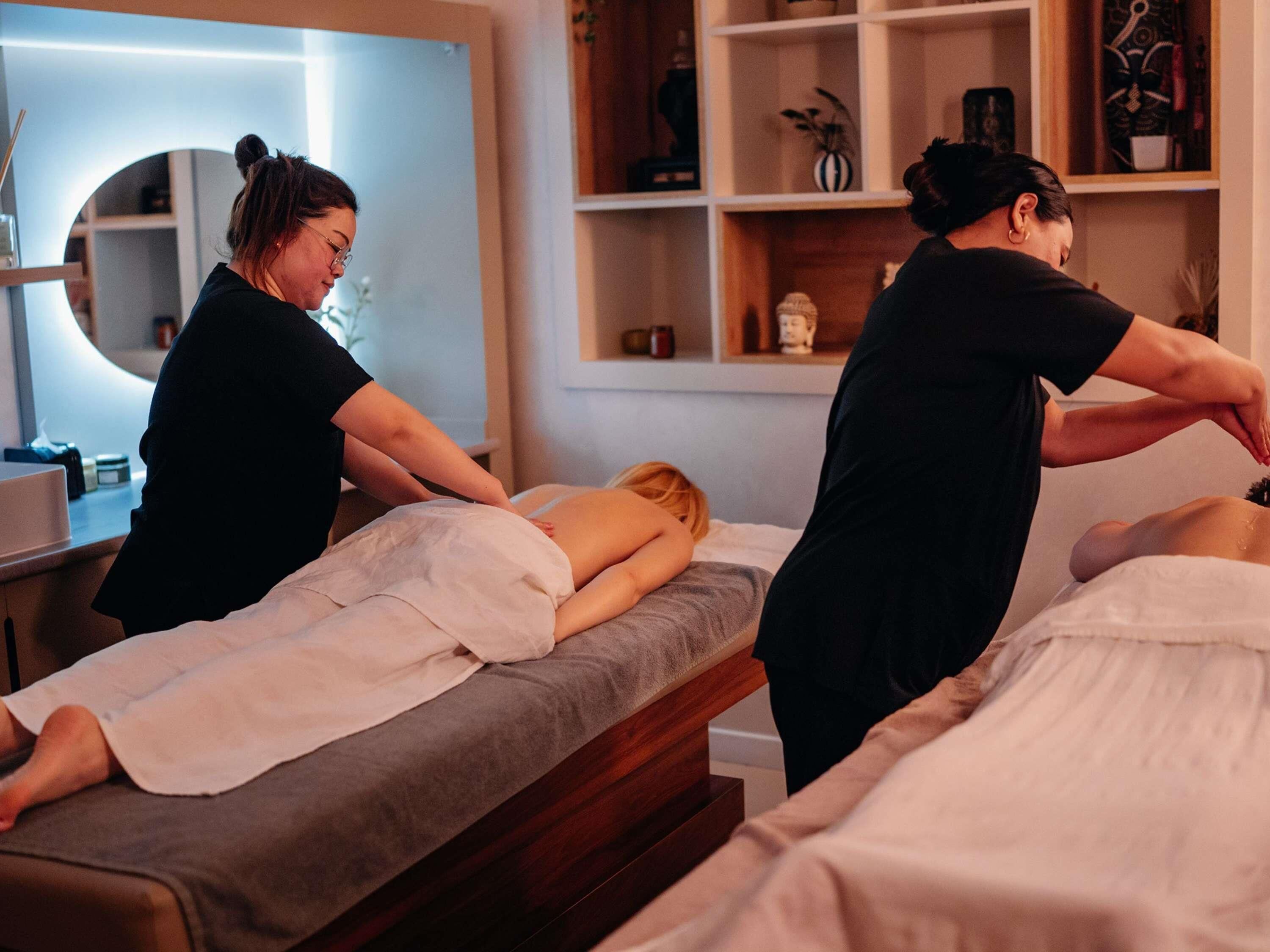 ห้องทรีทเมนท์สำหรับคู่รัก, ที่อาบน้ำแบบตุรกี/ฮัมมัม, ทรีทเมนท์ดูแลผิว