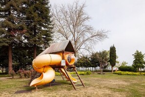 Children's play area - outdoor - Novotel Trabzon (Yomra)