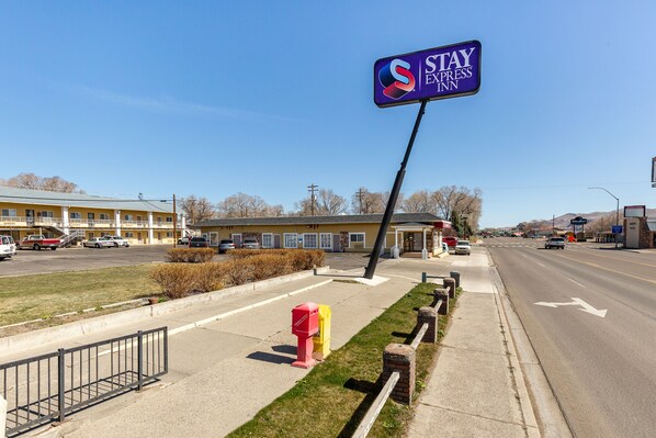 Welcome to Stay Express Inn, a hotel with a convenient location.