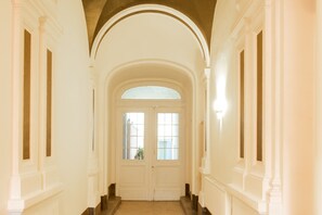 Reception - Wellness Apart Hotel (Brussels)