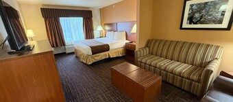 Richland Inn & Suites