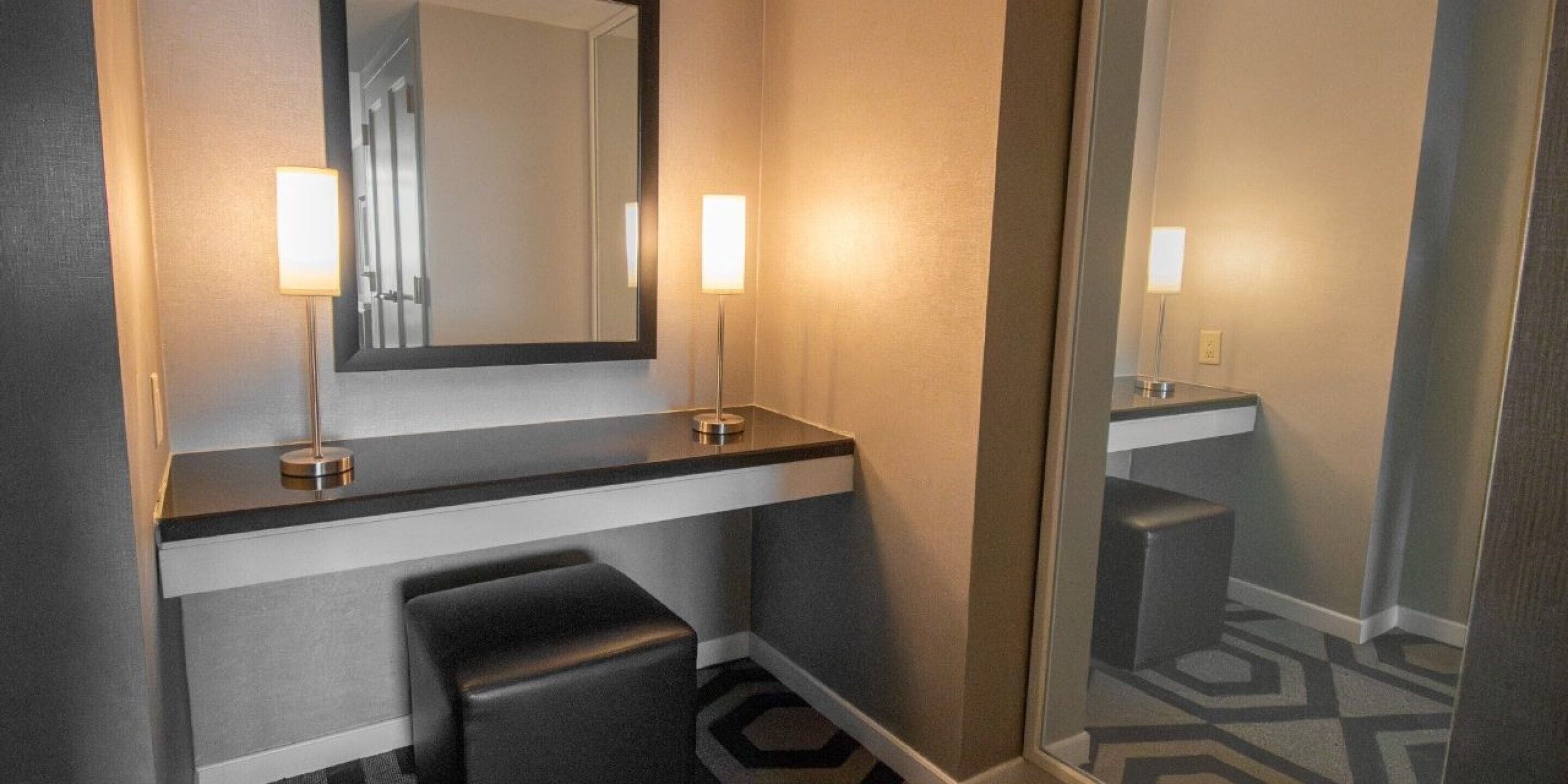 premium bedding, pillow-top beds, in-room safe, desk