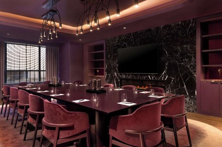Revery Toronto Downtown, Curio Collection by Hilton - Image 24