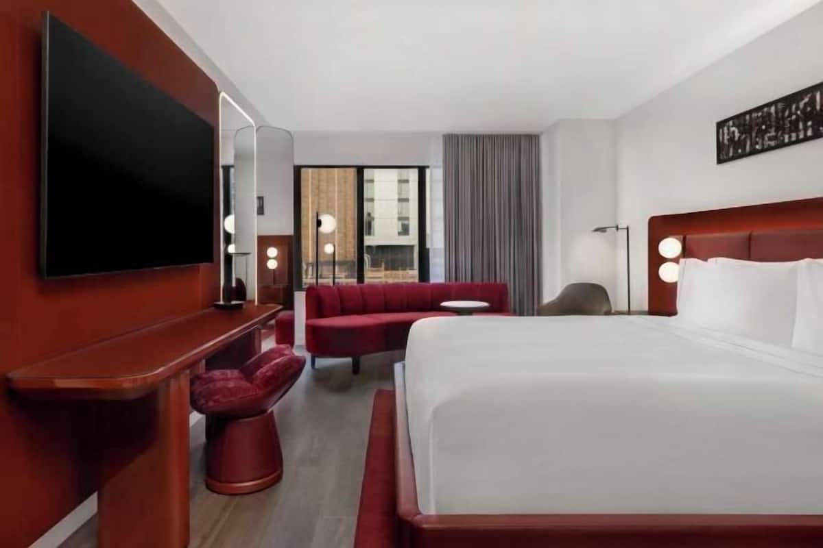 Premium bedding, down duvets, in-room safe, desk