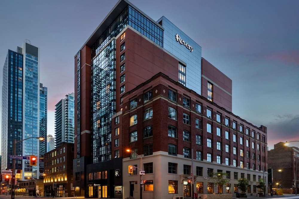 Revery Toronto Downtown, Curio Collection by Hilton