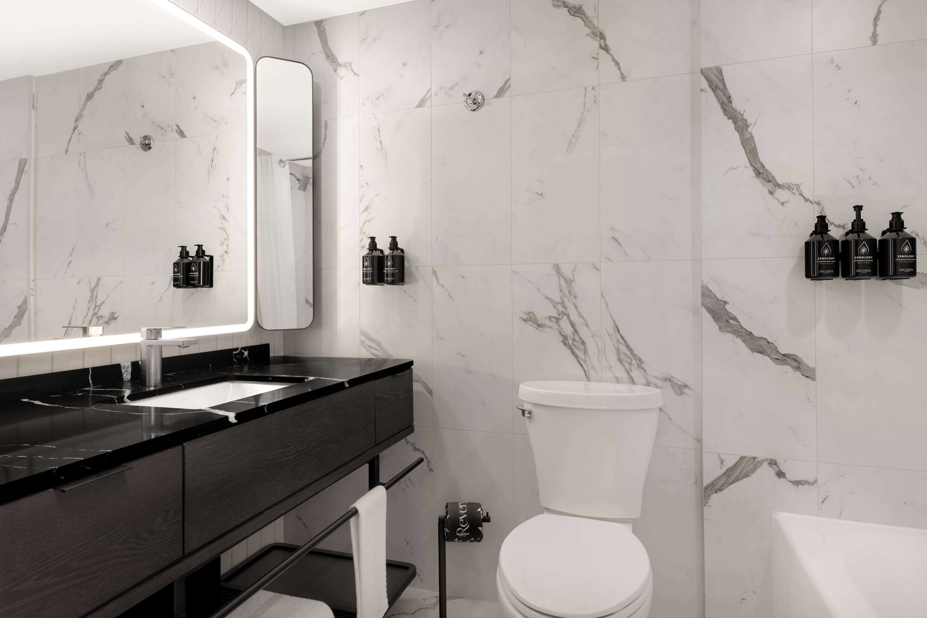 Photo - Revery Toronto Downtown, Curio Collection by Hilton