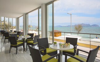 Bar (in der Unterkunft)