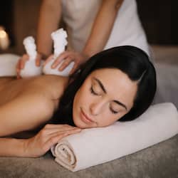 Couples treatment room(s), sauna, hot tub, steam room